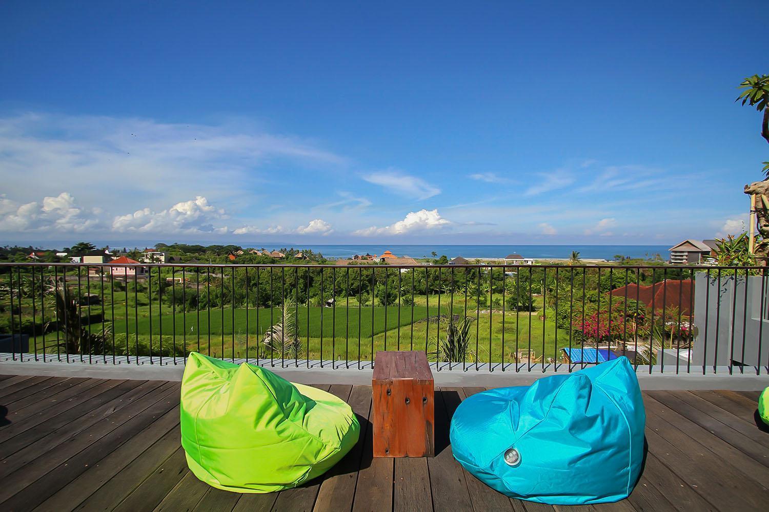 Frii Bali Echo Beach Hotel Canggu  Exterior photo