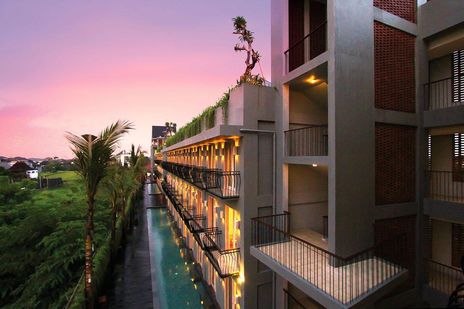 Frii Bali Echo Beach Hotel Canggu  Exterior photo